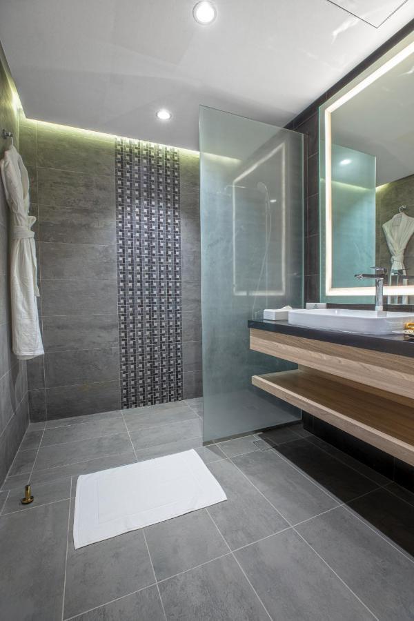 Green Park Hotel Doha Eksteriør billede