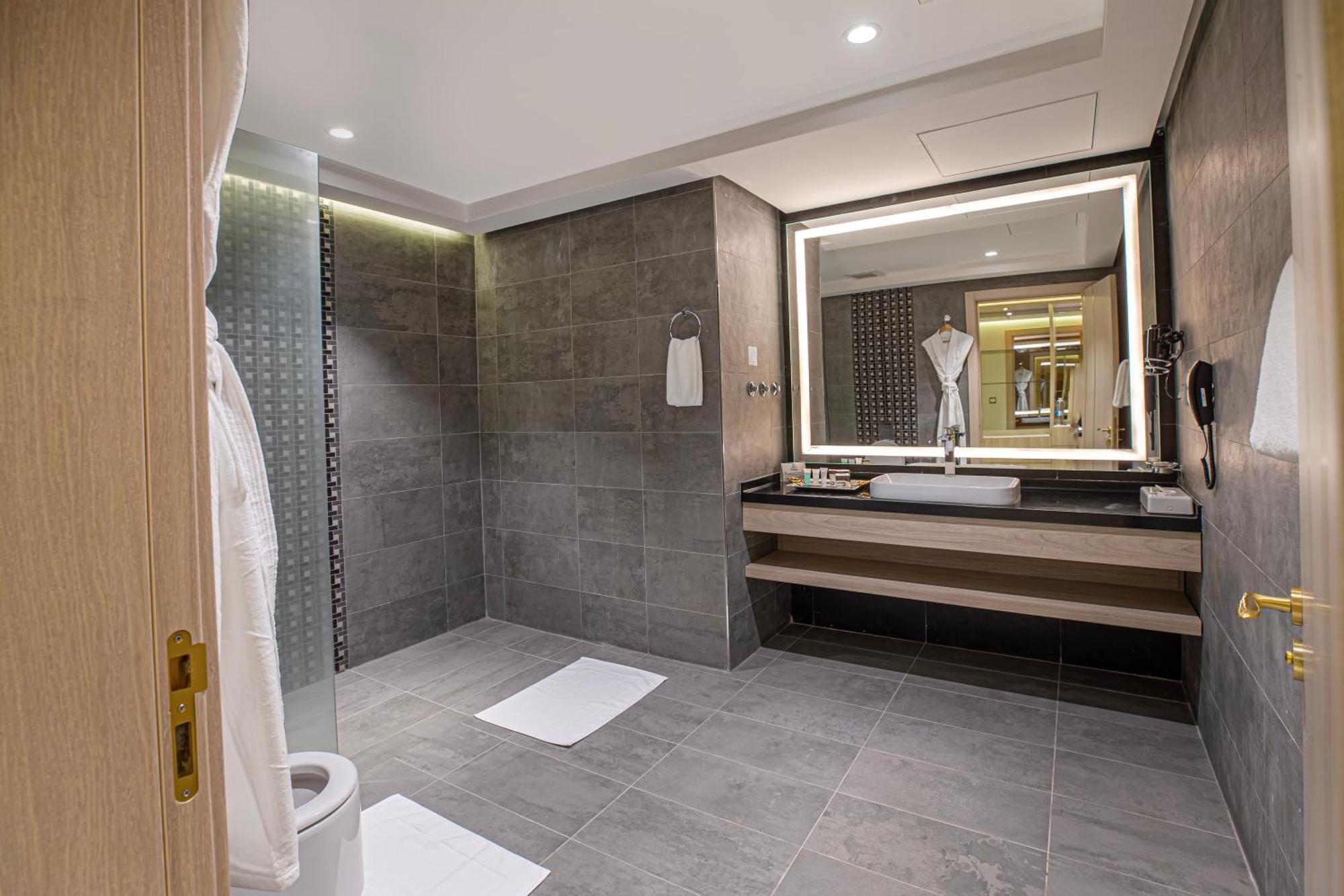 Green Park Hotel Doha Eksteriør billede