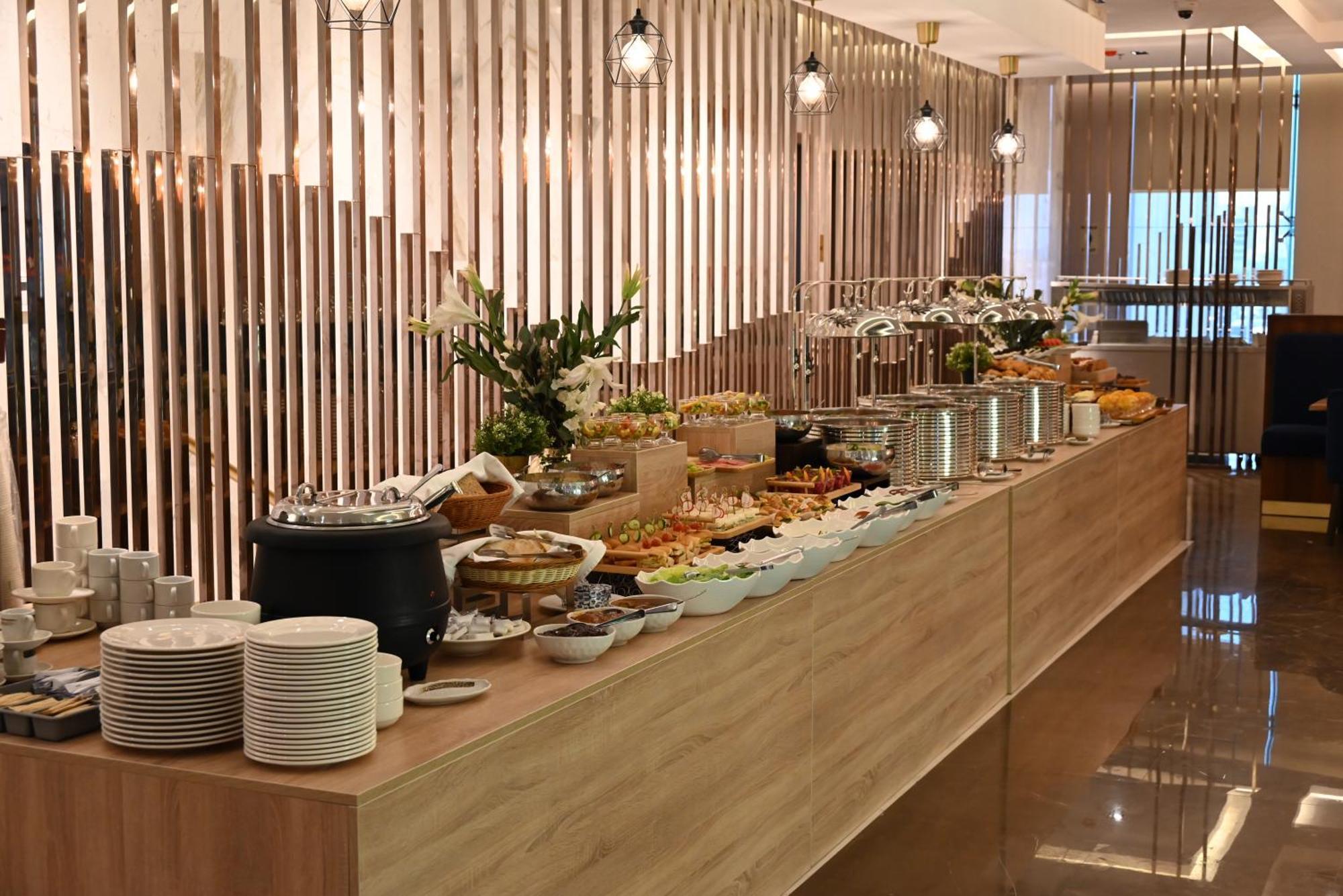 Green Park Hotel Doha Eksteriør billede